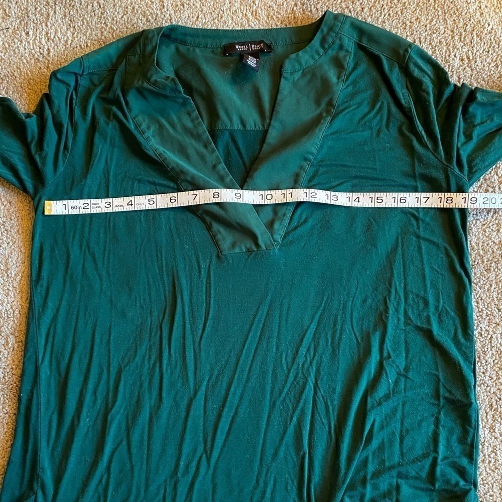 White House Black Market, emerald green blouse - Picture 6 of 7